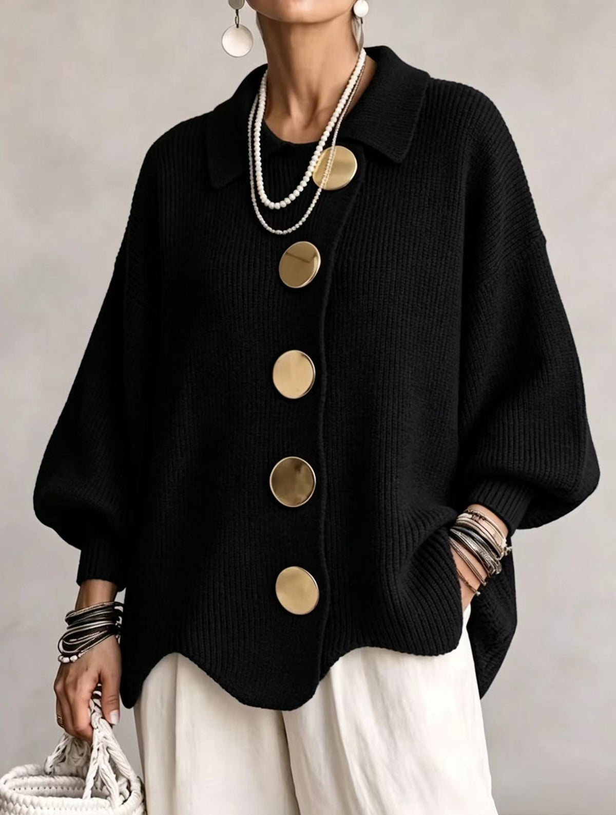 Victoria | Cárdigan Oversize con Grandes Botones Dorados