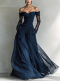 Eleonora | Vestido largo con hombros descubiertos e insertos de red