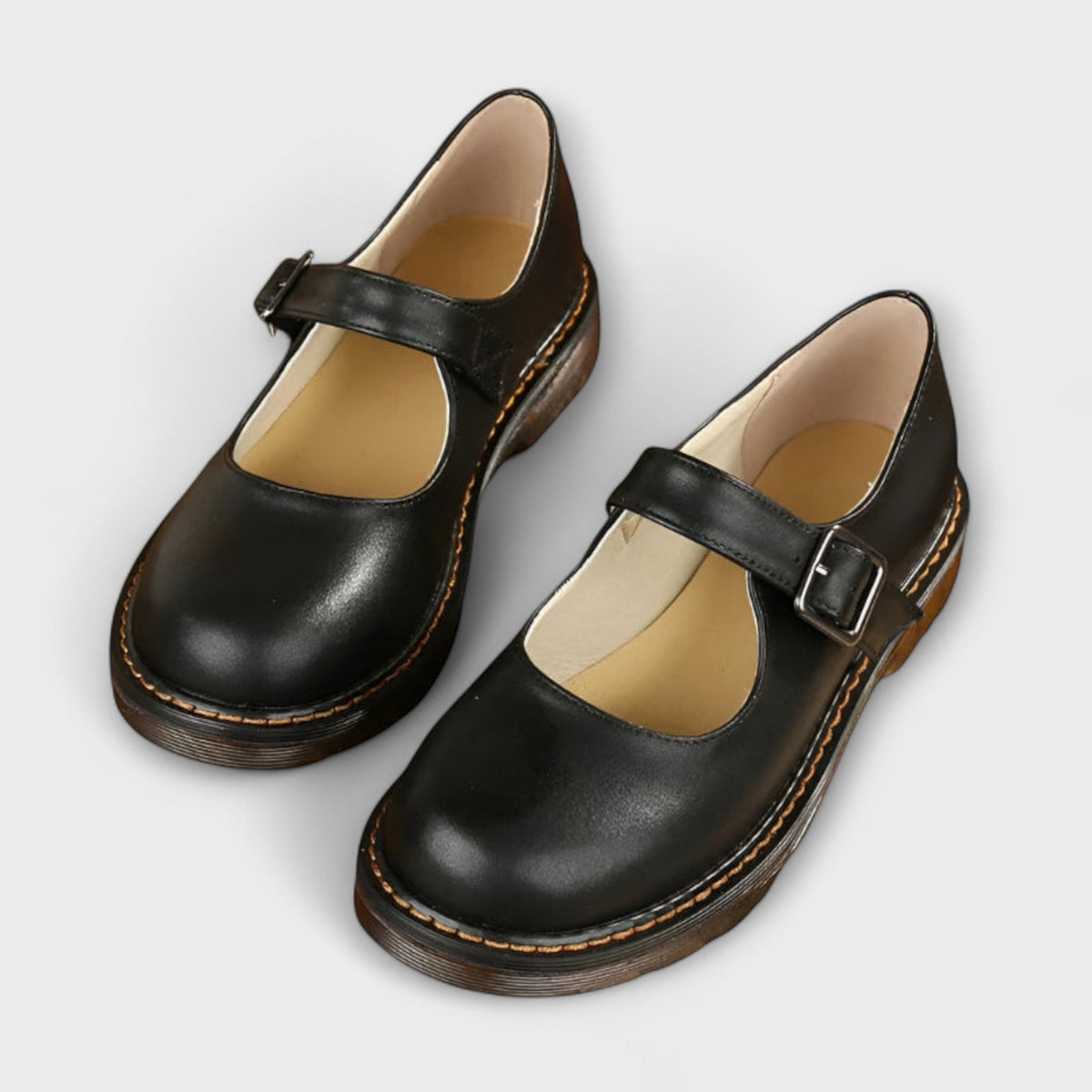 Isabella | Zapatos Pespunteados con Hebilla Clara
